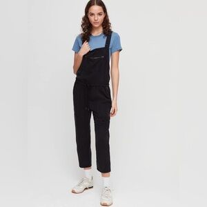 Aritzia Wilfred Free Black Valletta Overalls Cropped Size XXS Women’s